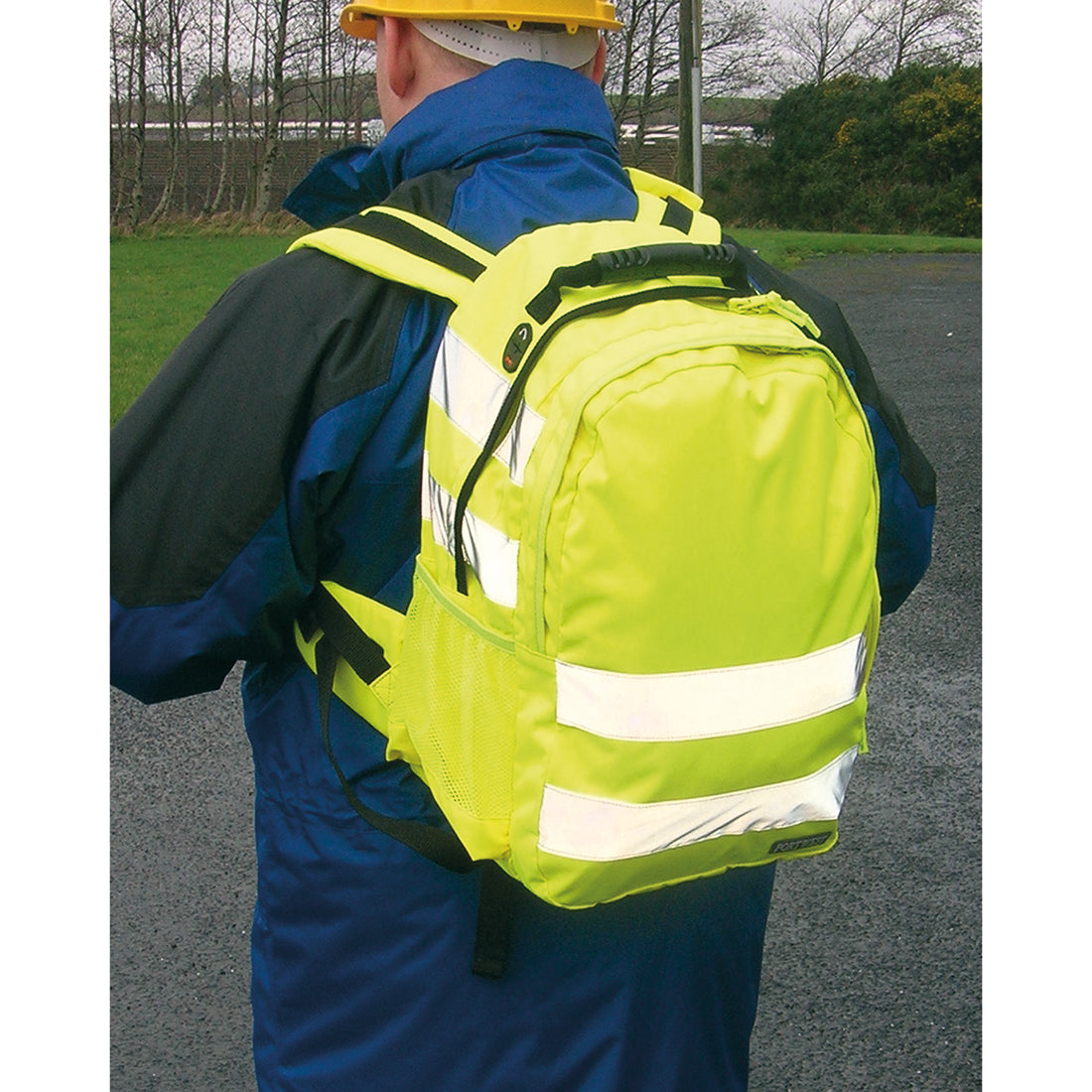 B905 - Hi-Vis Backpack image 0
